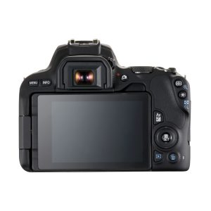 دوربین عکاسی کانن Canon 200D با لنز ۵۵-۱۸ used III