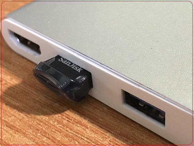 فلش مموری ۱۲۸G سن دیسک ۱/USB Flash UltraFit Sandisk 128GB USB 3